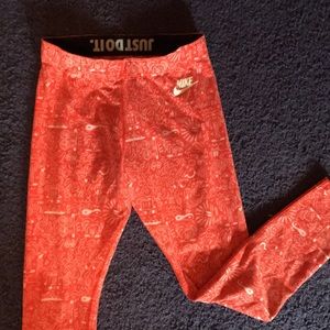 Printed Nike leggings